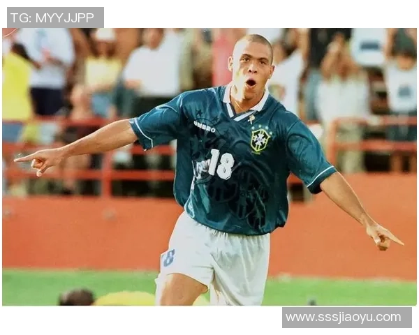 足球明星猪脚究竟是谁揭秘他在绿茵场上的传奇故事与成就 足球明星猪脚究竟是谁揭秘他在绿茵场上的传奇故事与成就