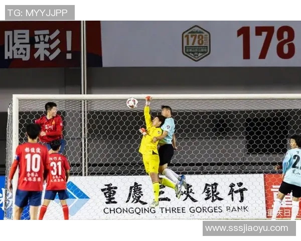 重庆足球队实力强劲稳居最新足球实力TOP10榜首引领风骚 重庆足球队实力强劲稳居最新足球实力TOP10榜首引领风骚