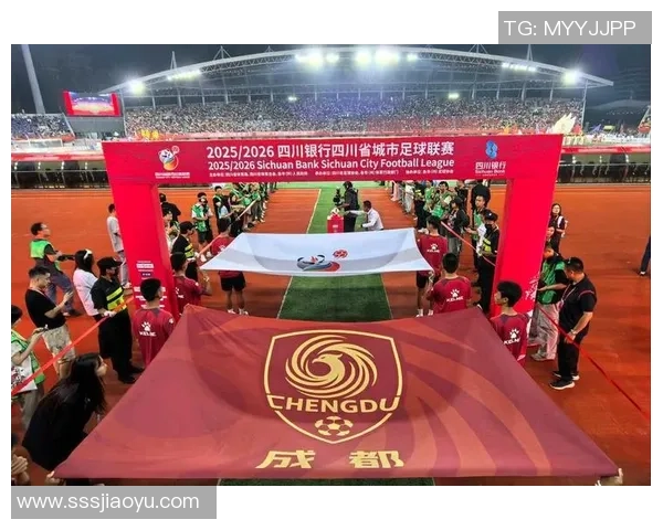 聚焦足球：成都足球队的状态话题
